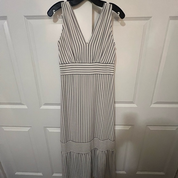Ralph Lauren Navy and White Sleeveless Maxi Dress - Picture 1 of 3